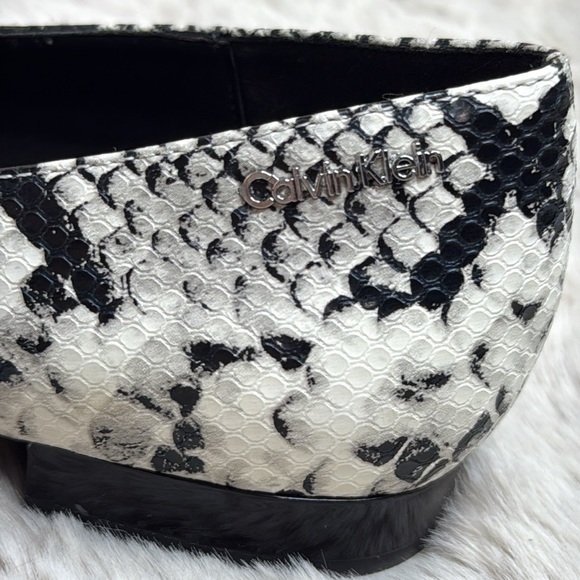 Calvin Klein | Women's Emerin, Size 7.5 - Picture 13 of 14